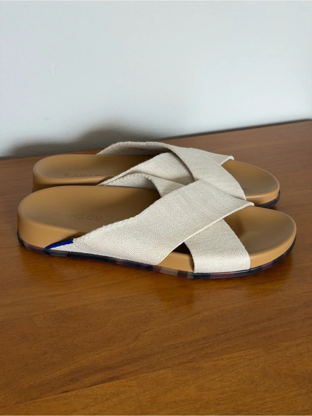 ✨Rothy's Weekend Slide Sandals in Oat 8 / New✨ - Picture 2 of 11